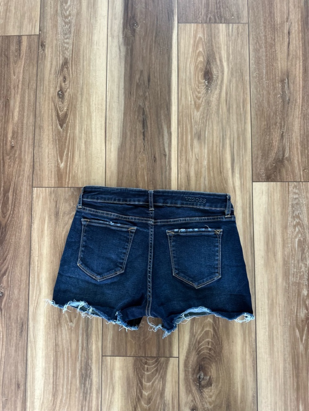 Vigoss Dark Blue Distressed jagger Jean shorts size W27L4 - Picture 5 of 5